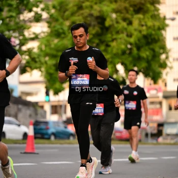 Runner Photo 4123150