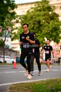 Runner Photo 4123169