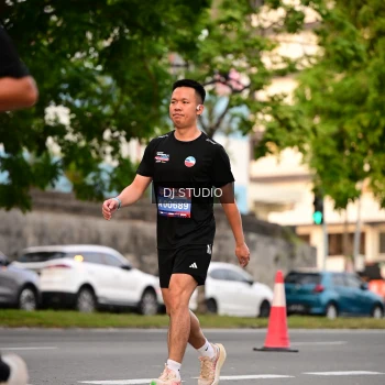 Runner Photo 4123171