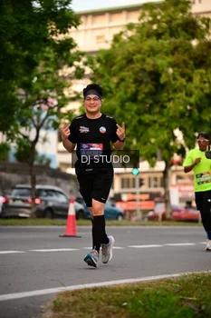 Runner Photo 4123183