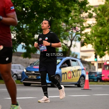 Runner Photo 4123230