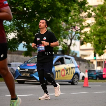 Runner Photo 4123237