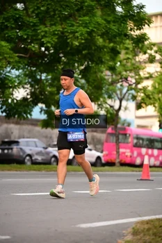 Runner Photo 4123259