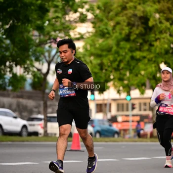 Runner Photo 4123273