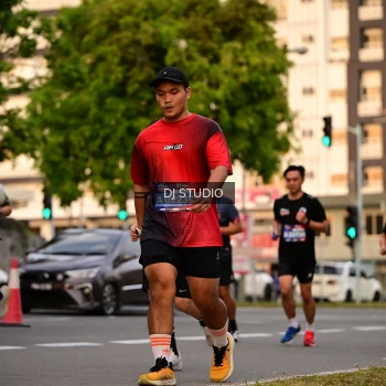 Runner Photo 4123310