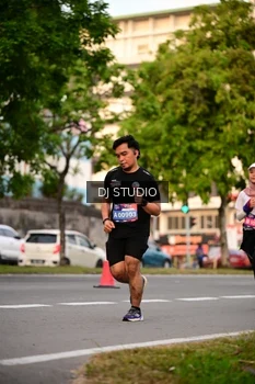 Runner Photo 4123331