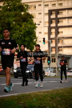 Runner Photo 4123335