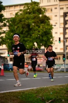 Runner Photo 4123355