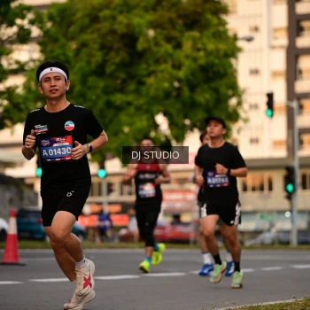Runner Photo 4123359