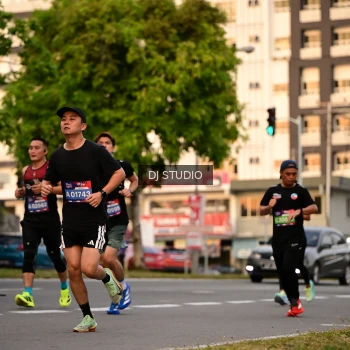 Runner Photo 4123363