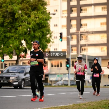 Runner Photo 4123375