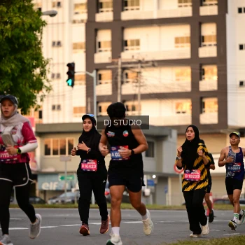 Runner Photo 4123377