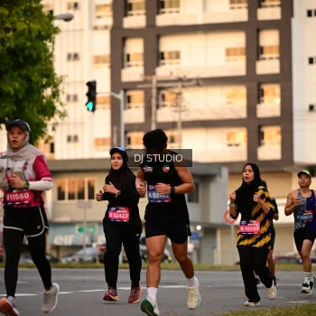 Runner Photo 4123379