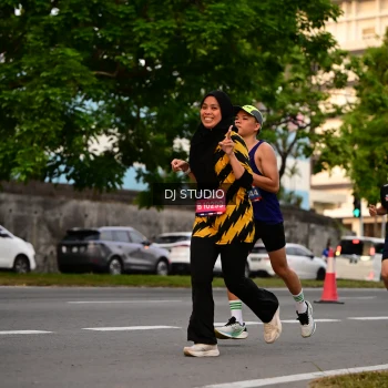Runner Photo 4123395