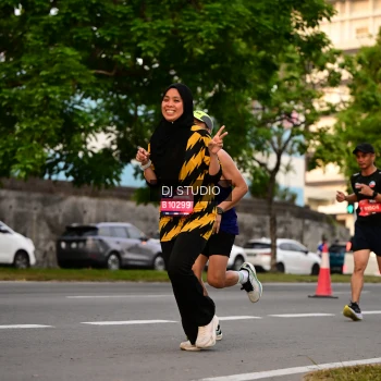 Runner Photo 4123400