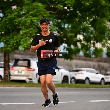 Runner Photo 4123411