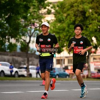 Runner Photo 4123423