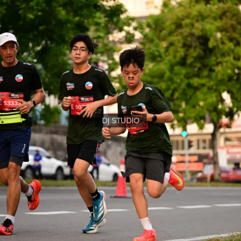 Runner Photo 4123426
