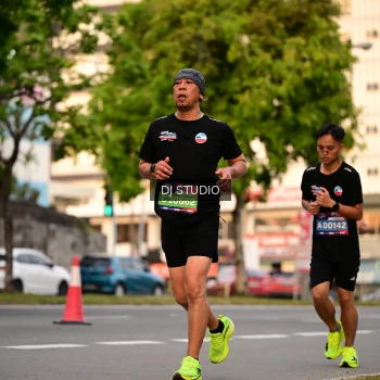 Runner Photo 4123438