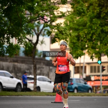Runner Photo 4123451