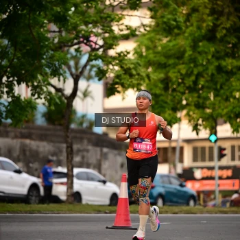 Runner Photo 4123453