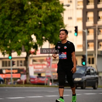 Runner Photo 4123470