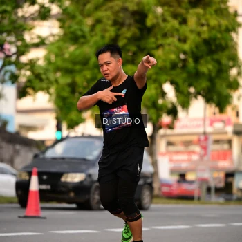 Runner Photo 4123473