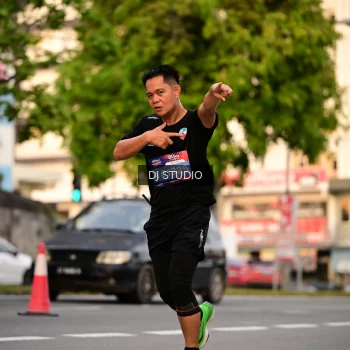 Runner Photo 4123475