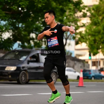 Runner Photo 4123479