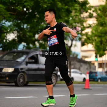 Runner Photo 4123480