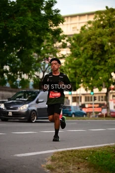 Runner Photo 4123492