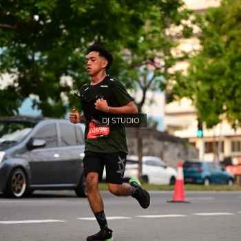Runner Photo 4123498