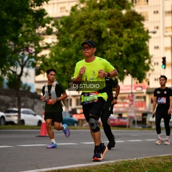 Runner Photo 4123501