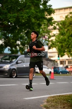 Runner Photo 4123514