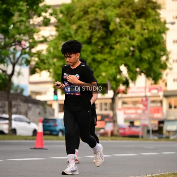 Runner Photo 4123516