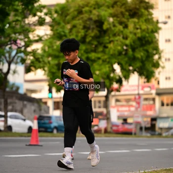 Runner Photo 4123519
