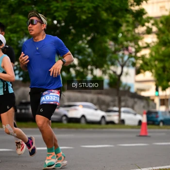 Runner Photo 4123560