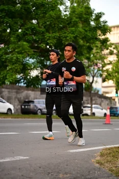 Runner Photo 4123568