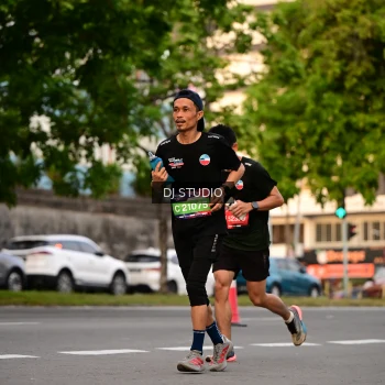 Runner Photo 4123581
