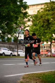 Runner Photo 4123586