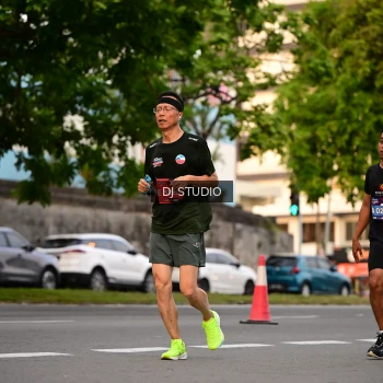 Runner Photo 4123593