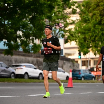 Runner Photo 4123594