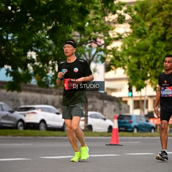 Runner Photo 4123597
