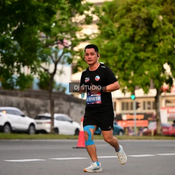 Runner Photo 4123619