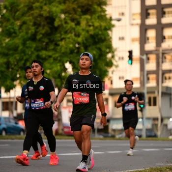 Runner Photo 4123636