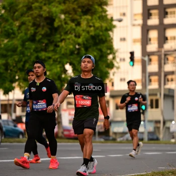 Runner Photo 4123640