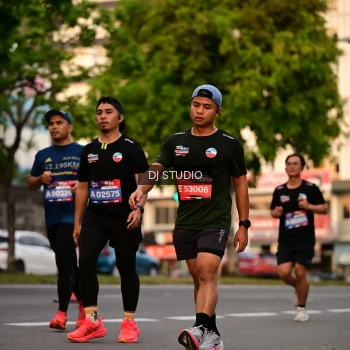 Runner Photo 4123645