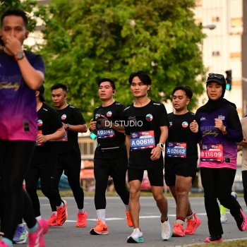 Runner Photo 4123696