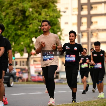 Runner Photo 4123710