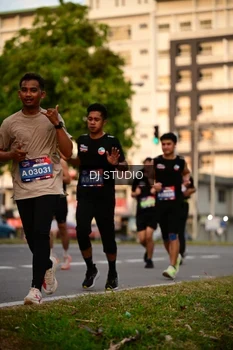 Runner Photo 4123717